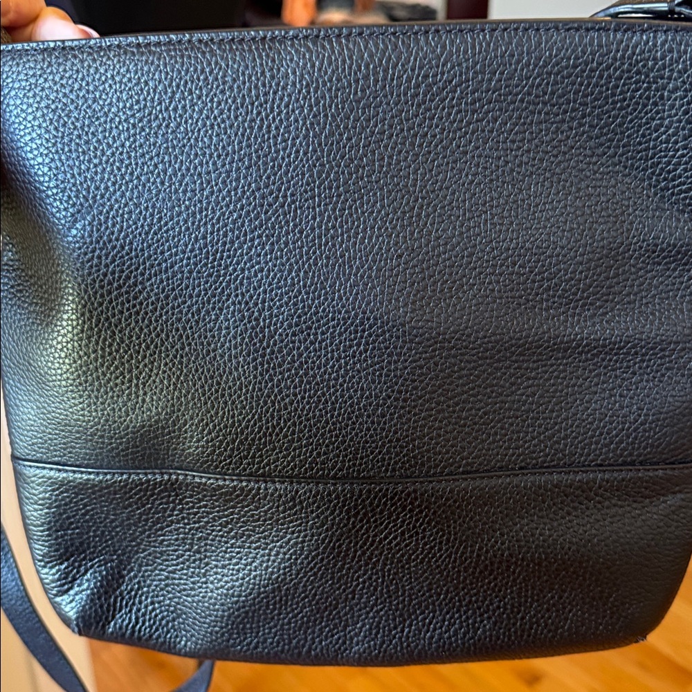 Black leather Kate Spade Pebbled leather crossbody purse bag - Picture 7 of 9